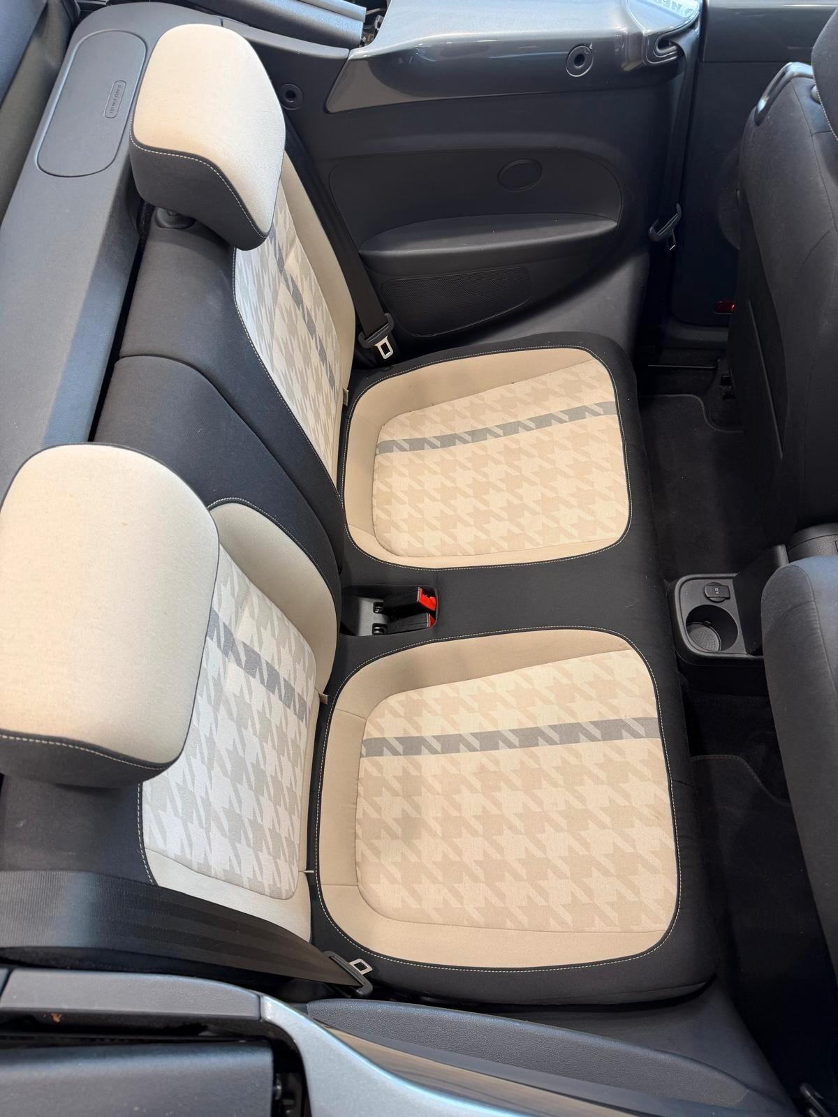 Volkswagen Maggiolino 2.0 TDI Design BlueMotion Technology cabriolet