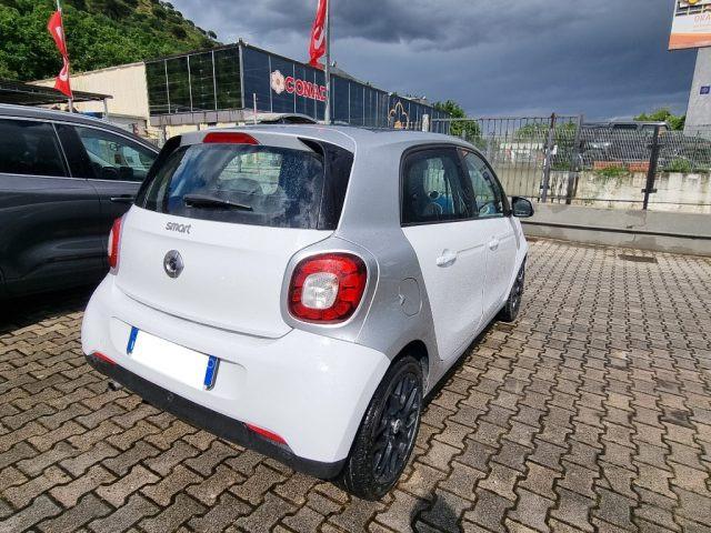 SMART ForFour 70 1.0 Passion