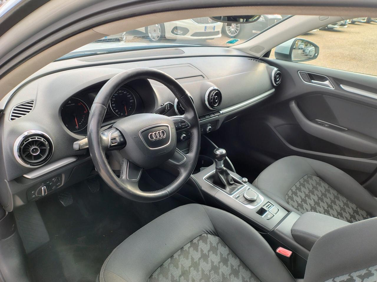 Audi A3 SPB 1.6 TDI clean diesel Ambition