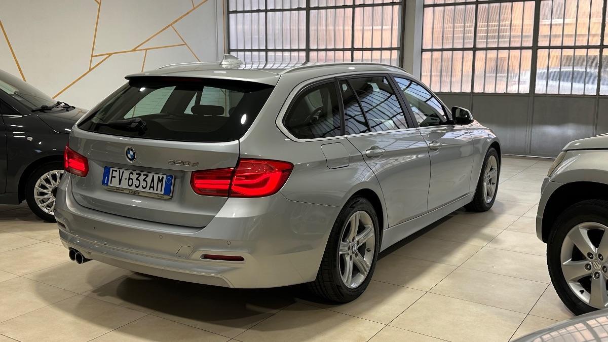 BMW - Serie 3 Touring - 320d Touring Luxury