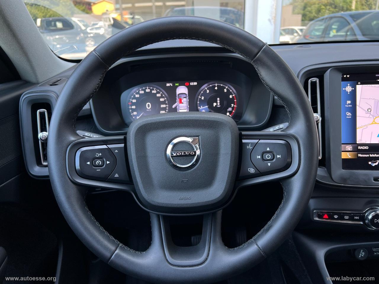 VOLVO XC40 T2 automatico Essential