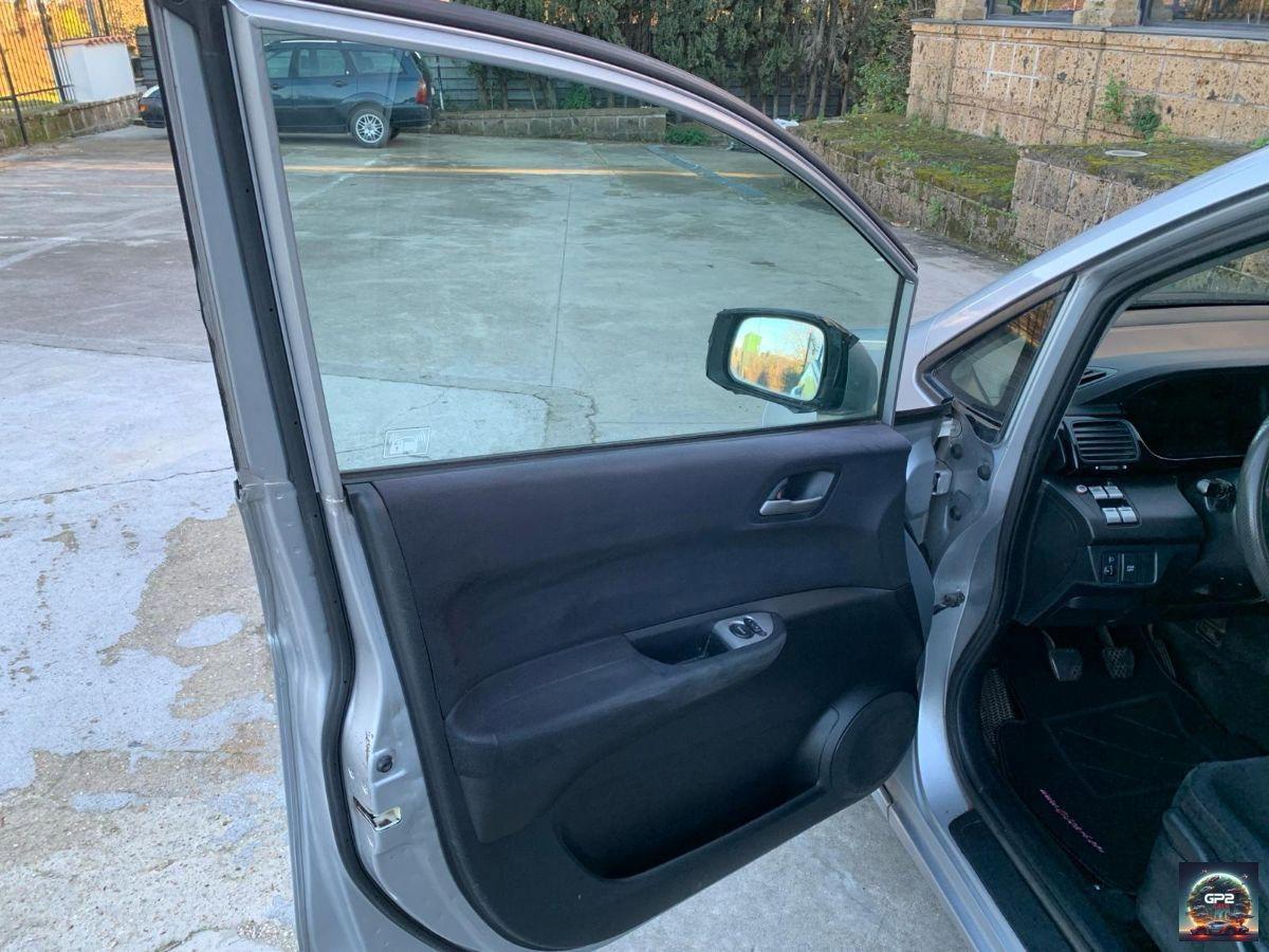 HONDA FR-V 16V i-CTDi Comfort