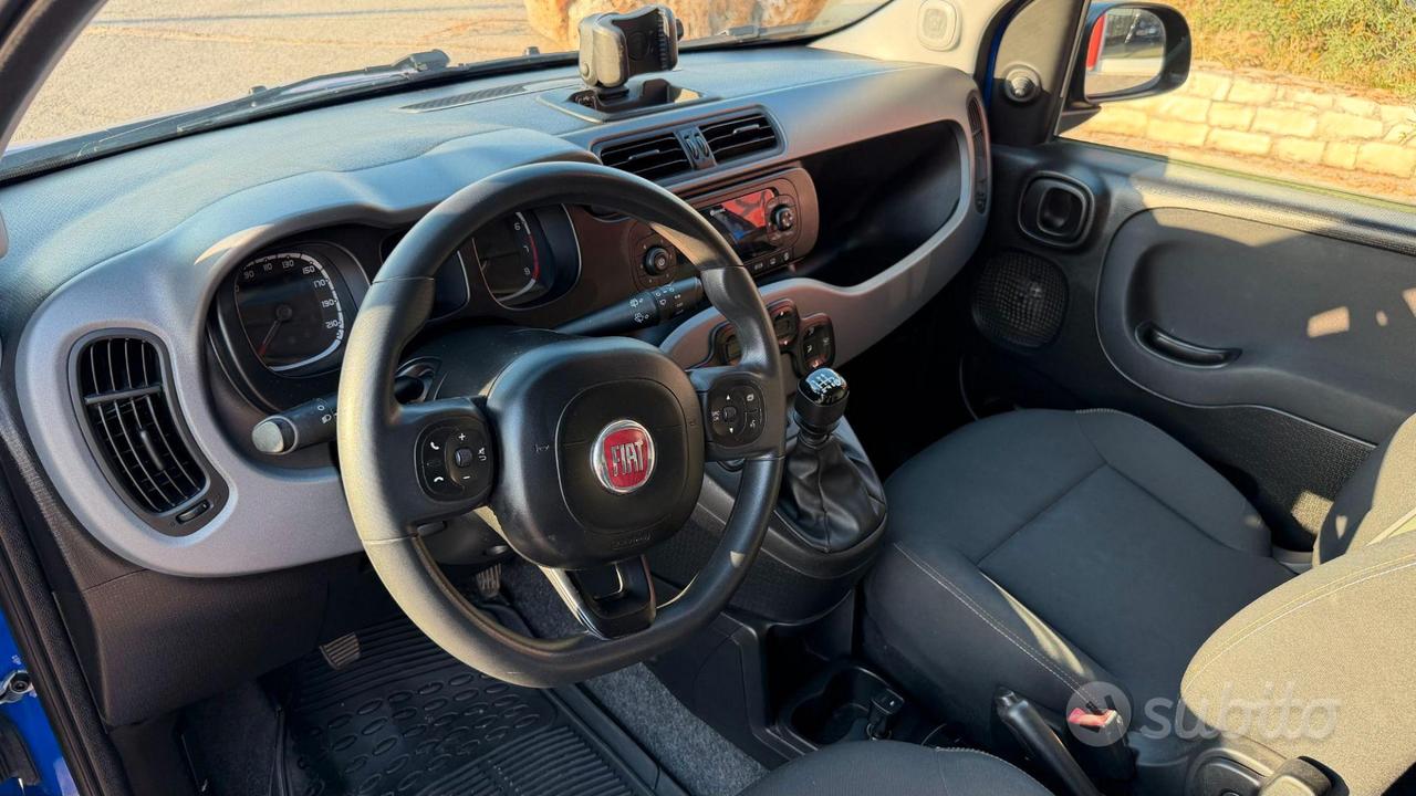 Fiat Panda 1.0 hybrid City Cross s