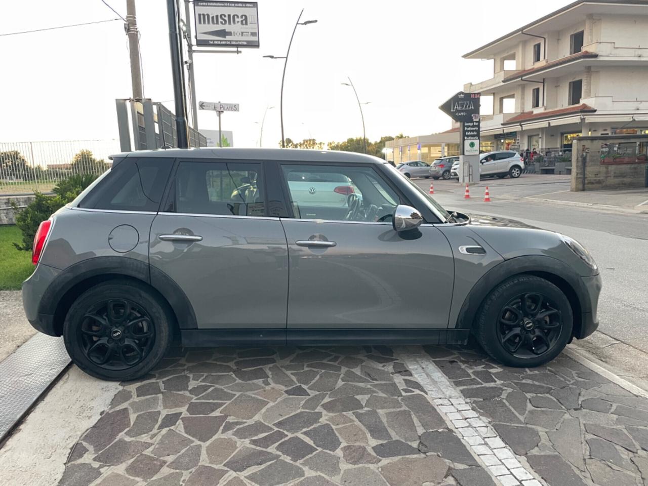 Mini Mini 1.5 One D Business