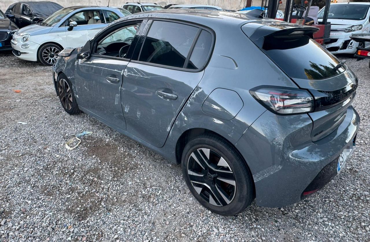 Peugeot 208 PureTech 100 Stop&Start 5 porte GT sinistrata incidentata