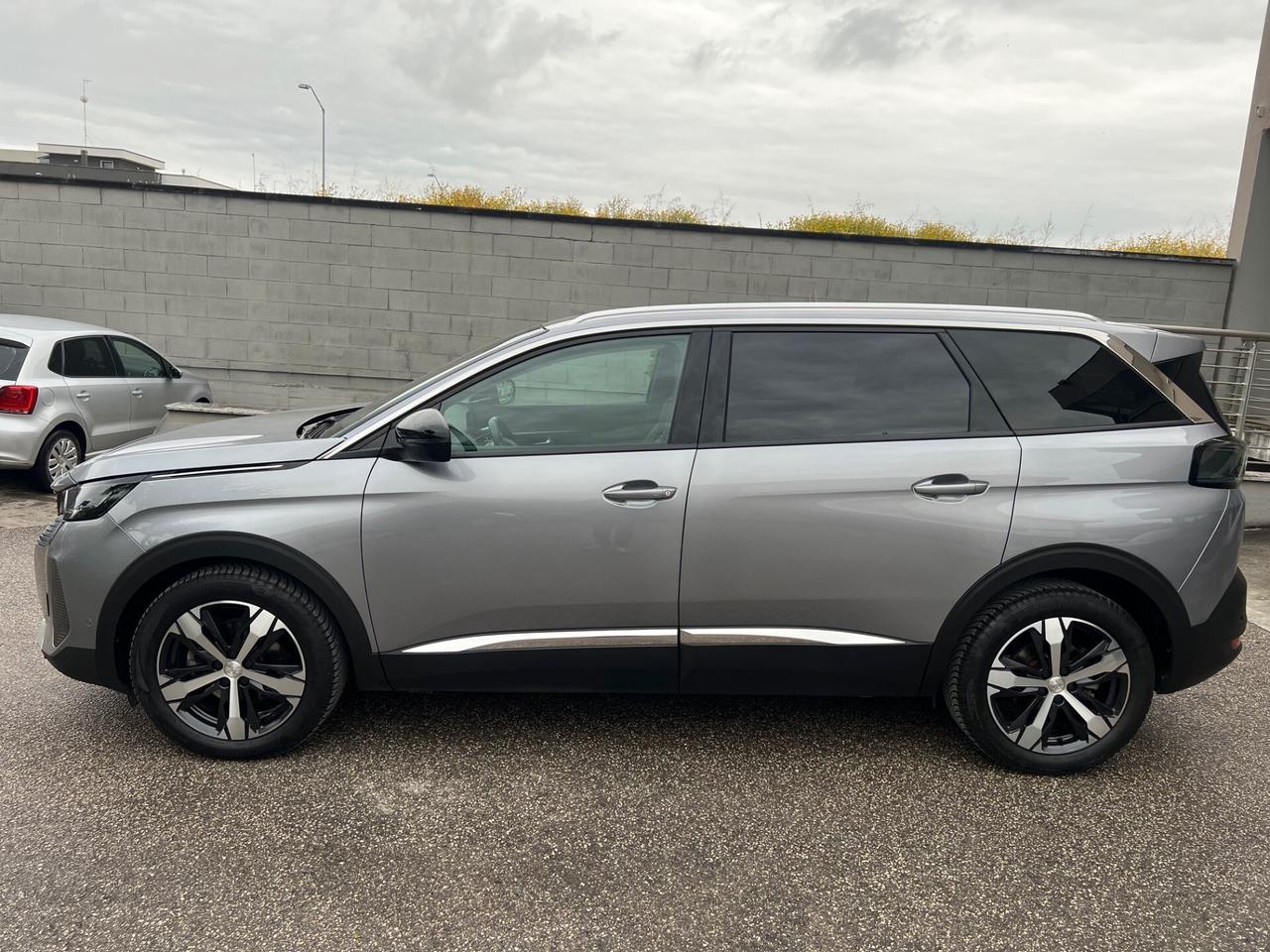 Peugeot 5008 1.5 bluehdi 130cv Allure Pack et8 7 POSTI LED/CAMERA PERFETTA!