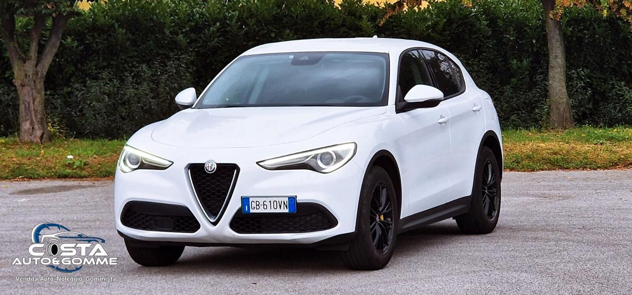 Alfa Romeo Stelvio 2.2 Turbodiesel 160 CV AT8 RWD Super