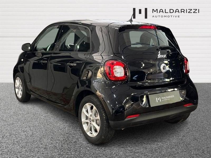 smart forfour II 2015 1.0 Youngster 71cv twinamic my18