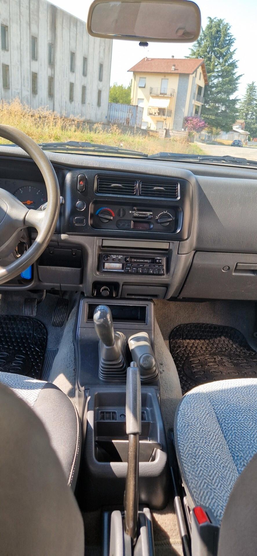 Mitsubishi L200 2.5 TDI 4WD Double Cab GANCIO TRAINO