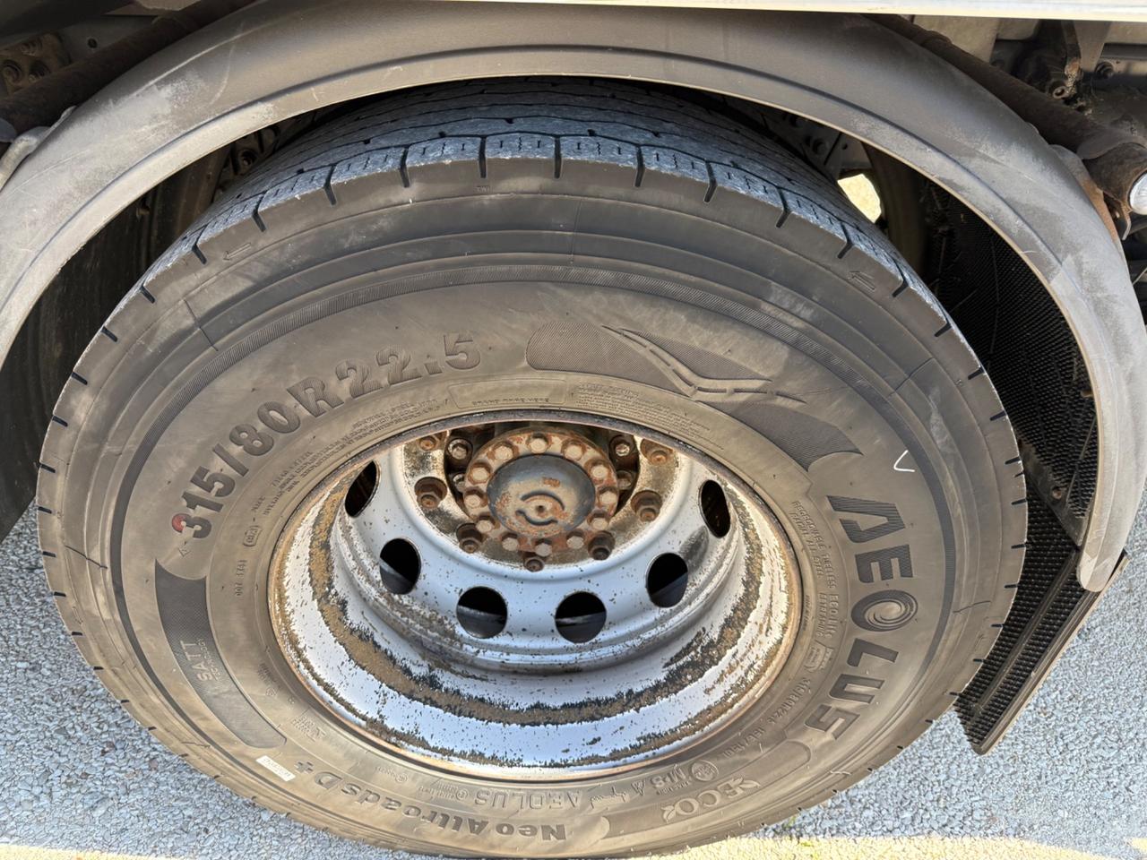 Iveco Stralis 190S31 isotermico con frigo 0°C e sponda