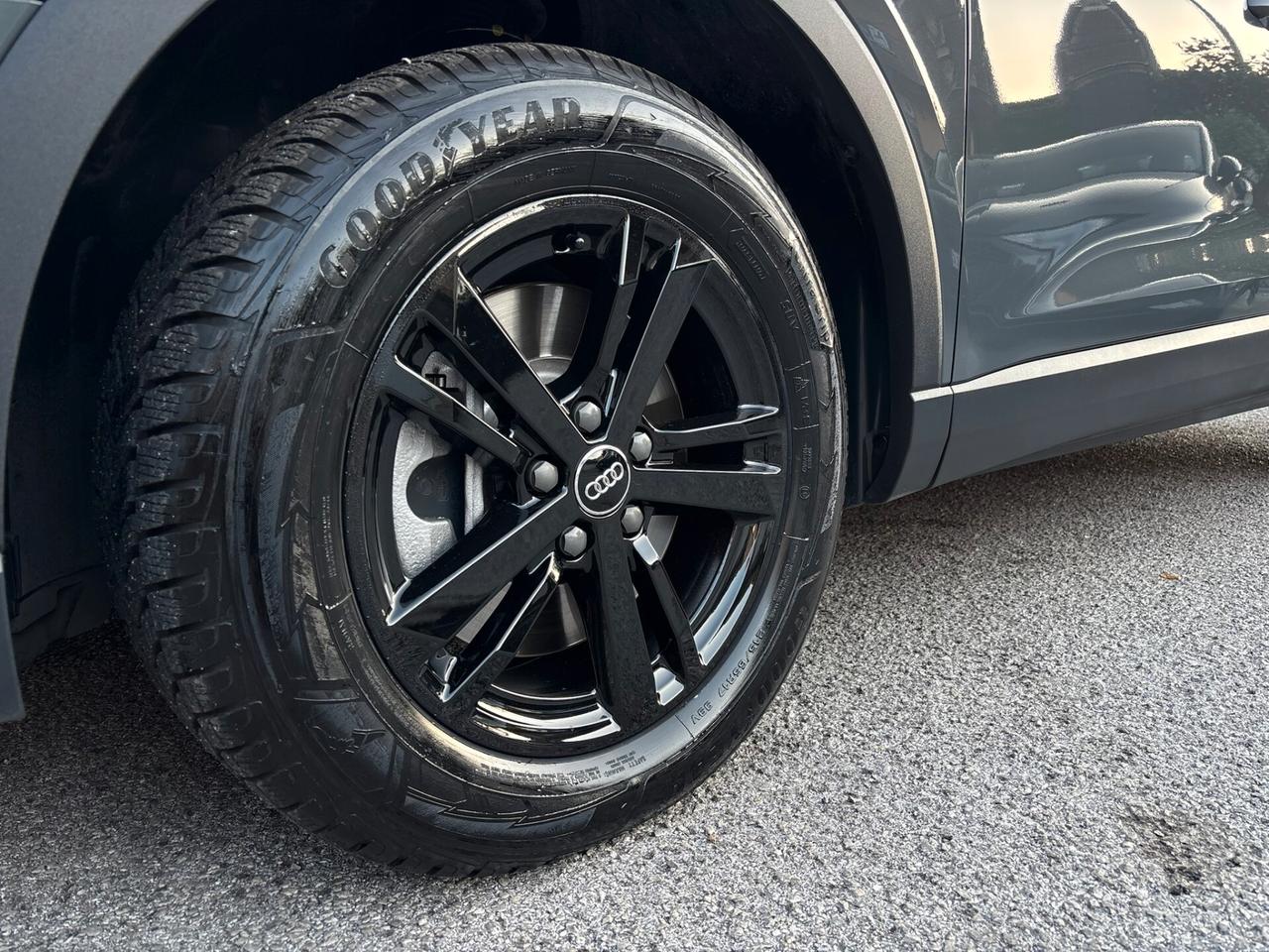 Audi Q3 40 TDI quattro S tronic S- line LED MATRIX