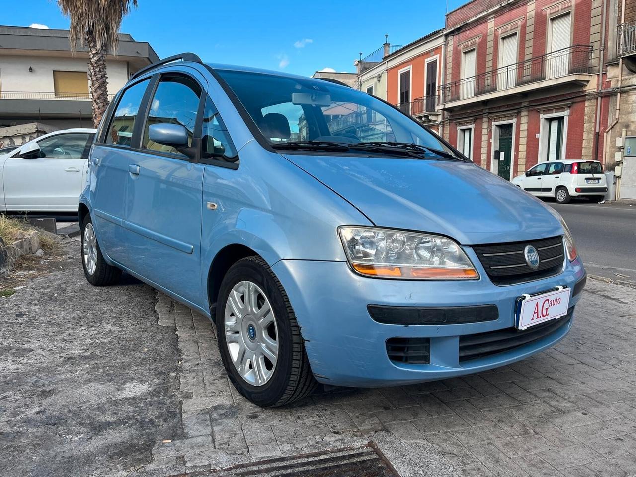 Fiat Idea 1.4 16V Emotion