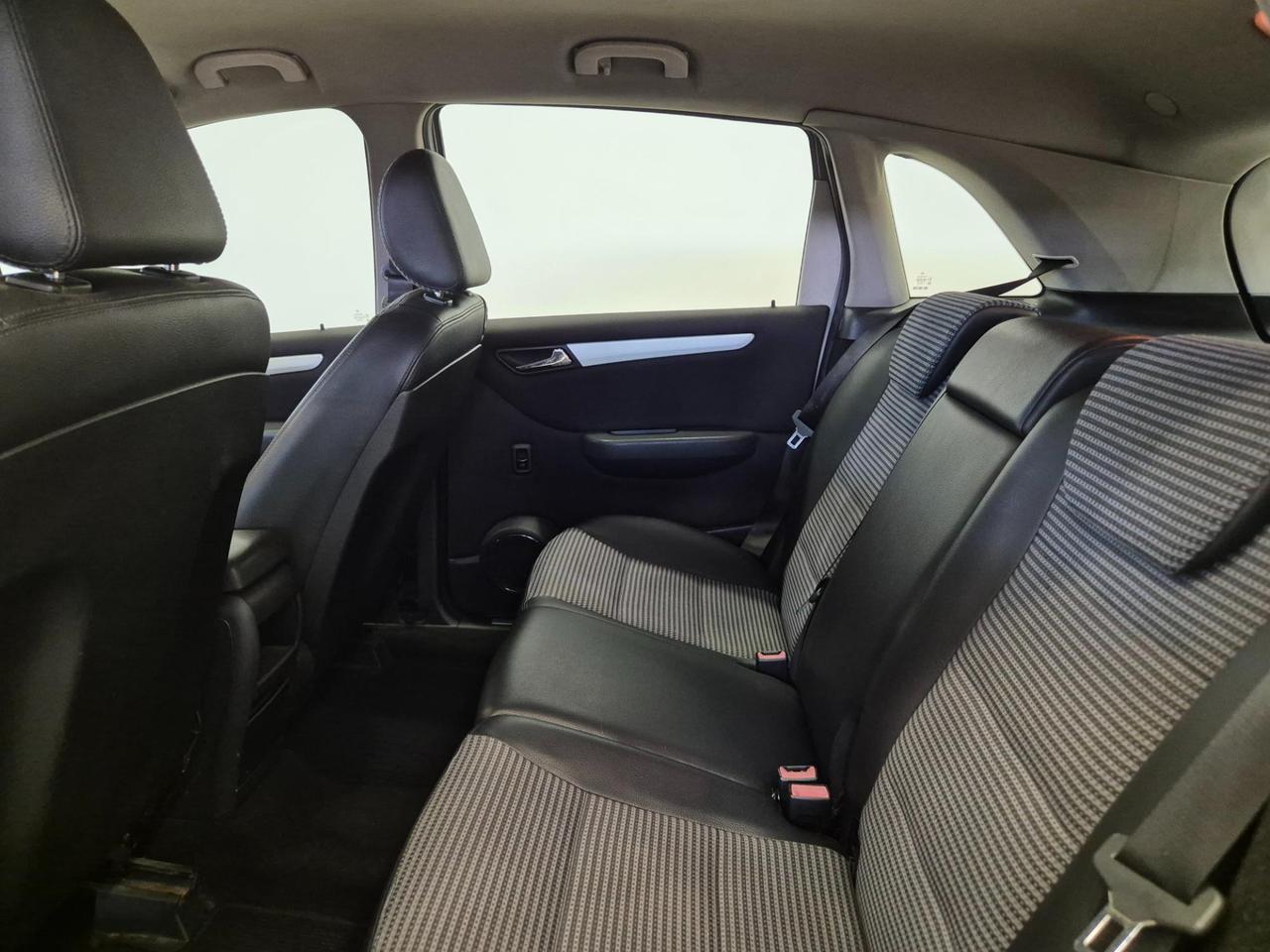 Mercedes B 200 CDI Chrome - NEOPATENTATI - Clima - Radio CD