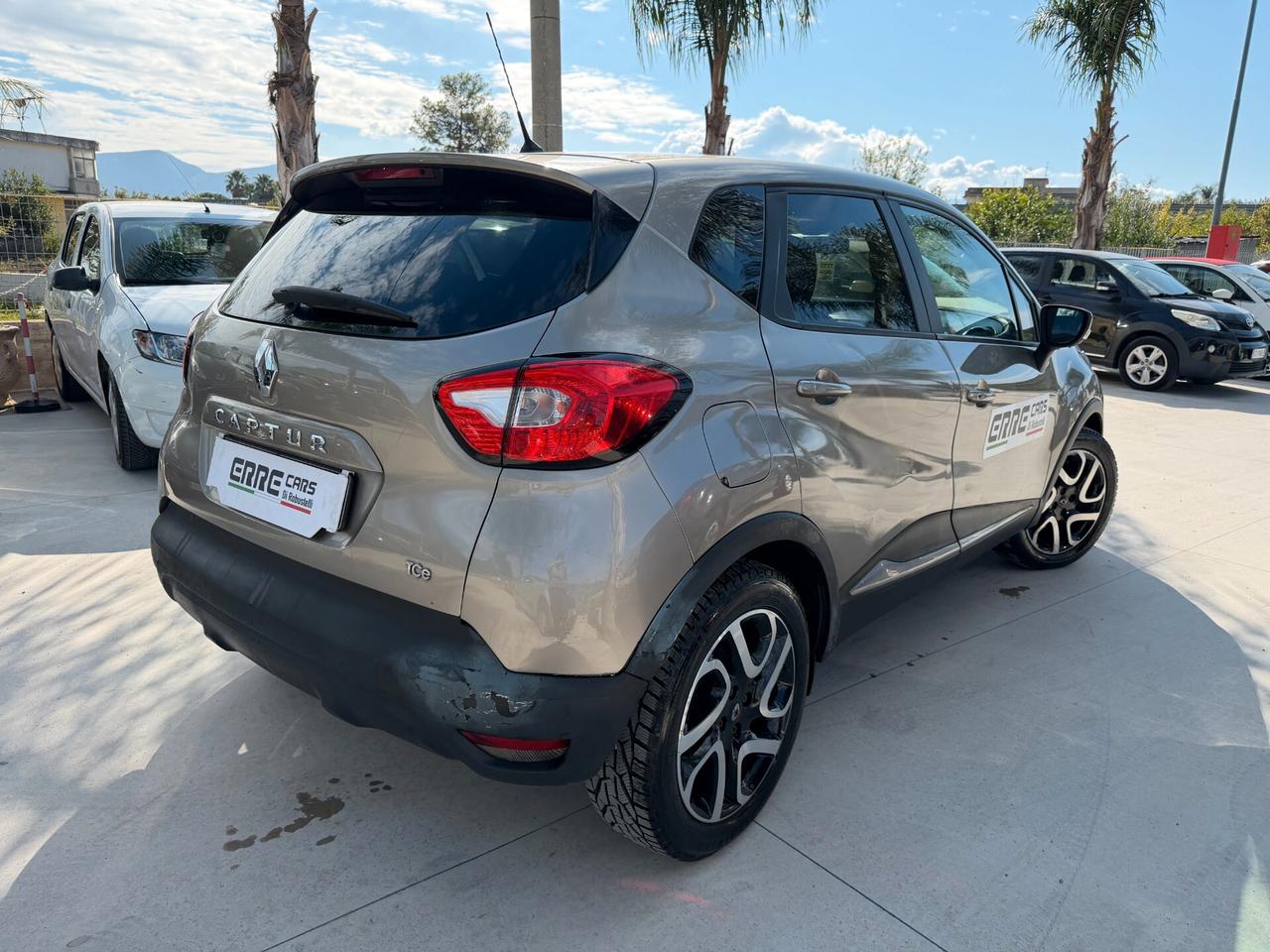 RENAULT CAPTUR 2014 900 BENZINA 90 CV *LEGGI