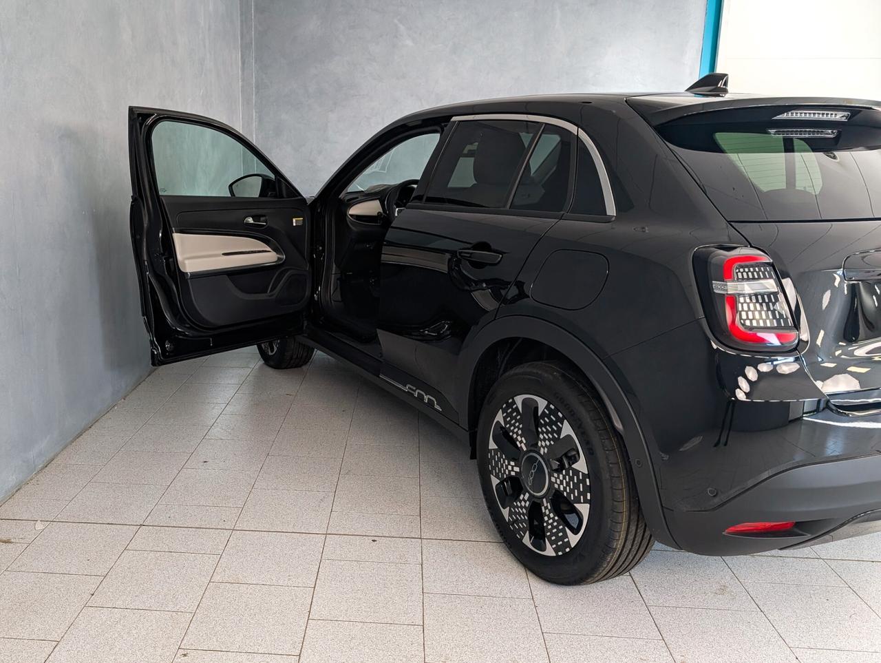 Fiat 600 Hybrid 100 CV DCT MHEV La Prima