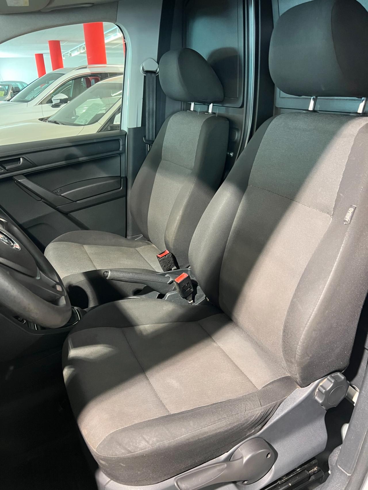 Volkswagen Caddy 2.0 TDI 4×4 122PS EURO6 FÜHRERSCHEINNEULING
