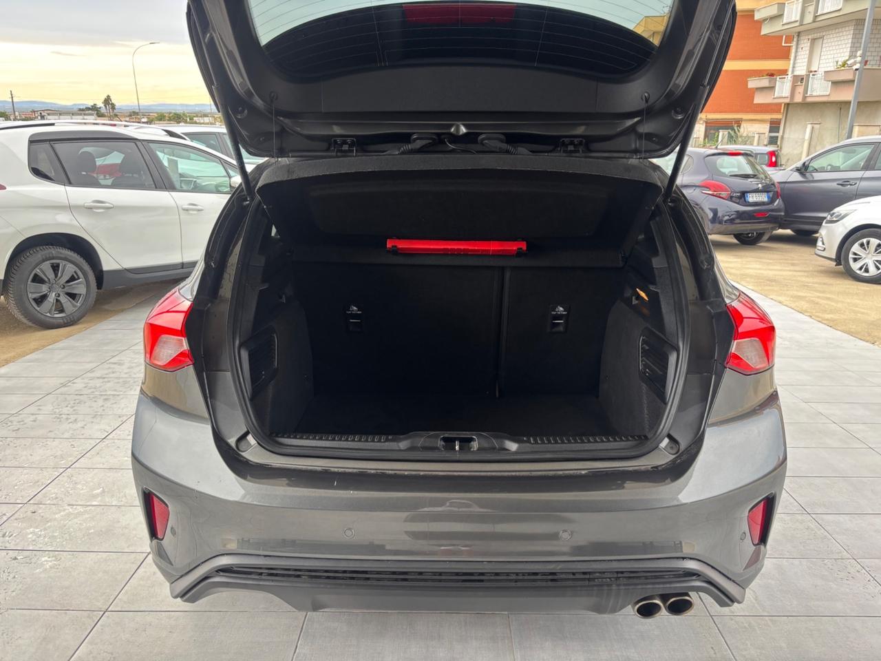 Ford Focus 1.5 EcoBlue 120 CV automatico 5p. ST-Line