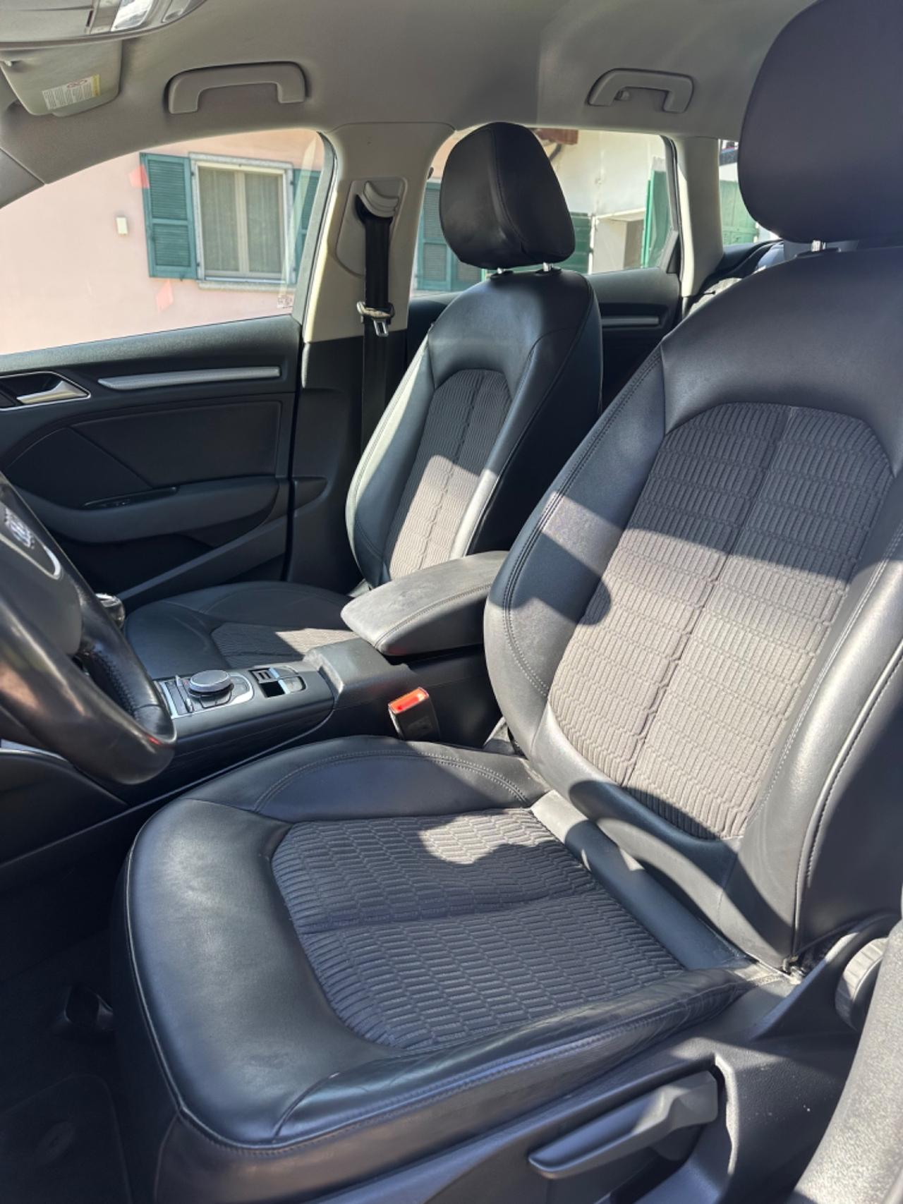 Audi A3 1.6 TDI SLINE KMCERT GARANZ UNICOPR