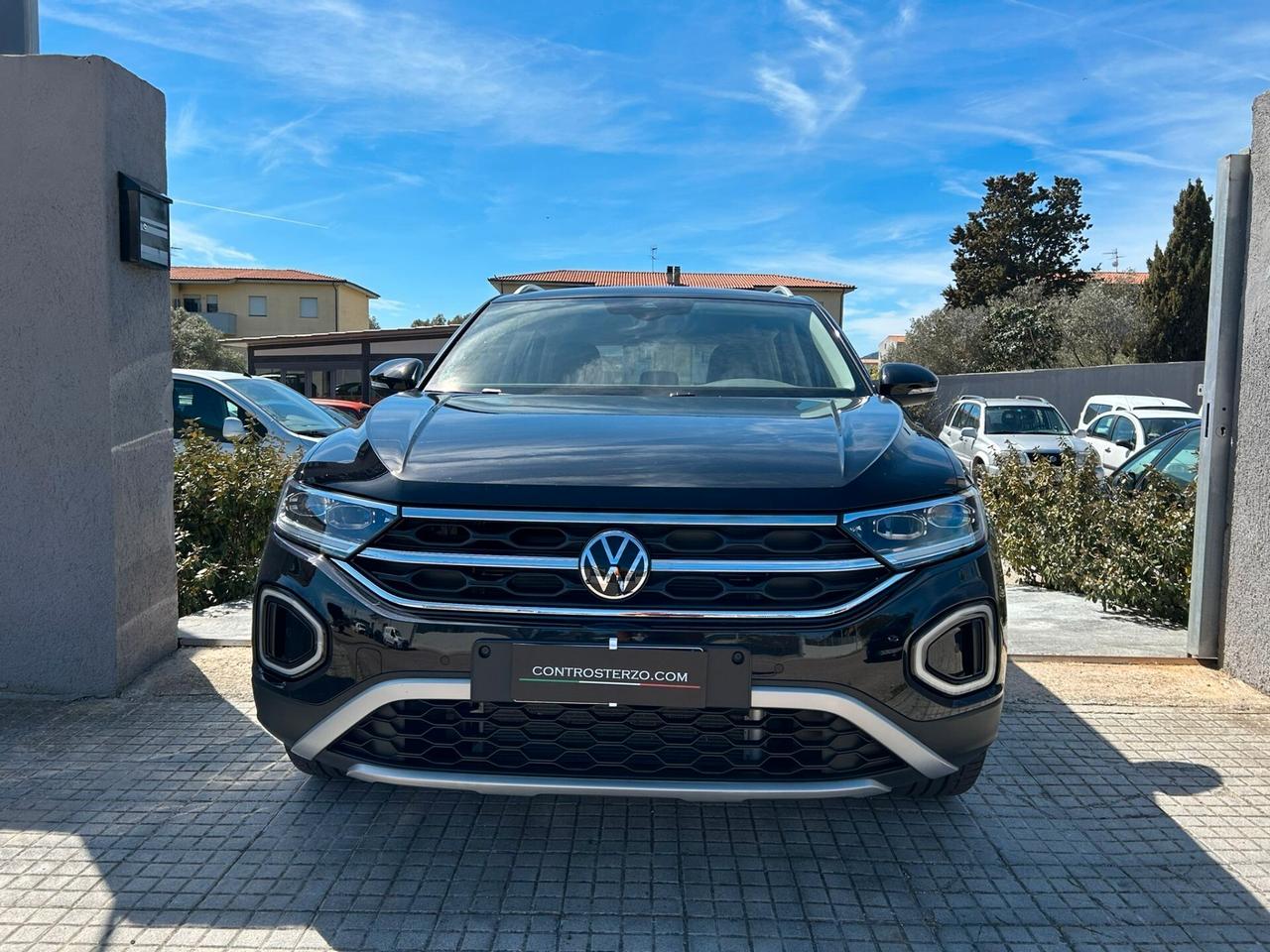 VOLKSWAGEN T ROC FULL OPTIONAL - RATA DA 299 EURO AL MESE