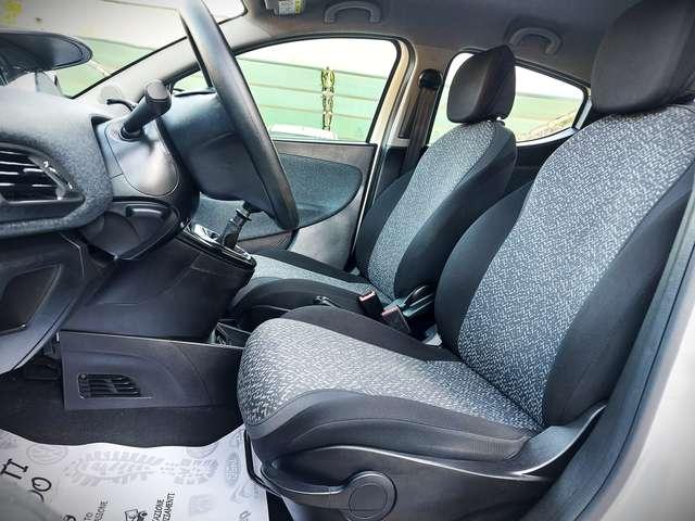 Lancia Ypsilon 0.9 t.air 85 cv Gold ecochic metano uni propiet.