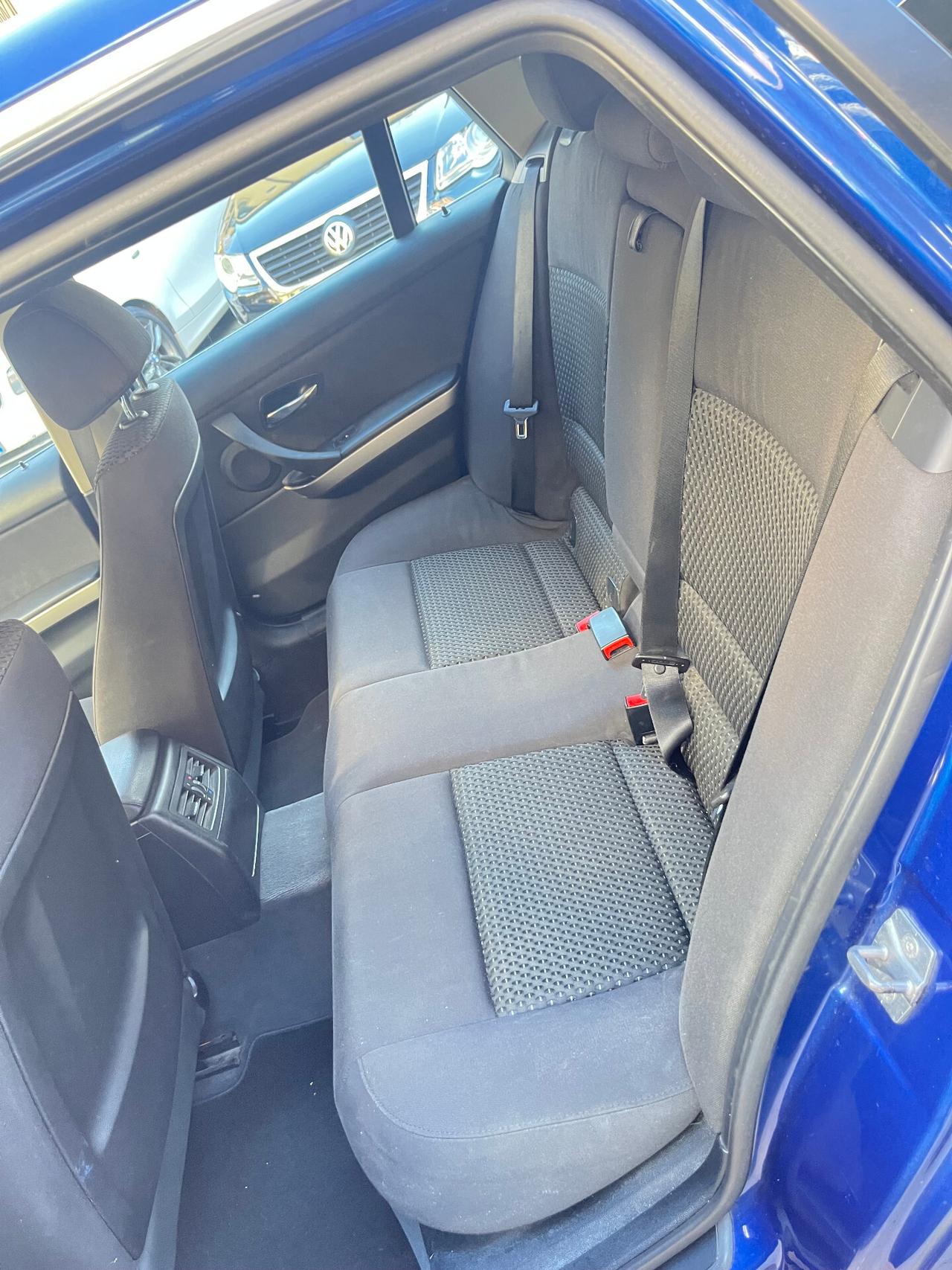 BMW 320D STATION WAGON - CAMBIO AUOMATICO - MOTORE SOSTITUITO CON KM 120.000 CIRCA