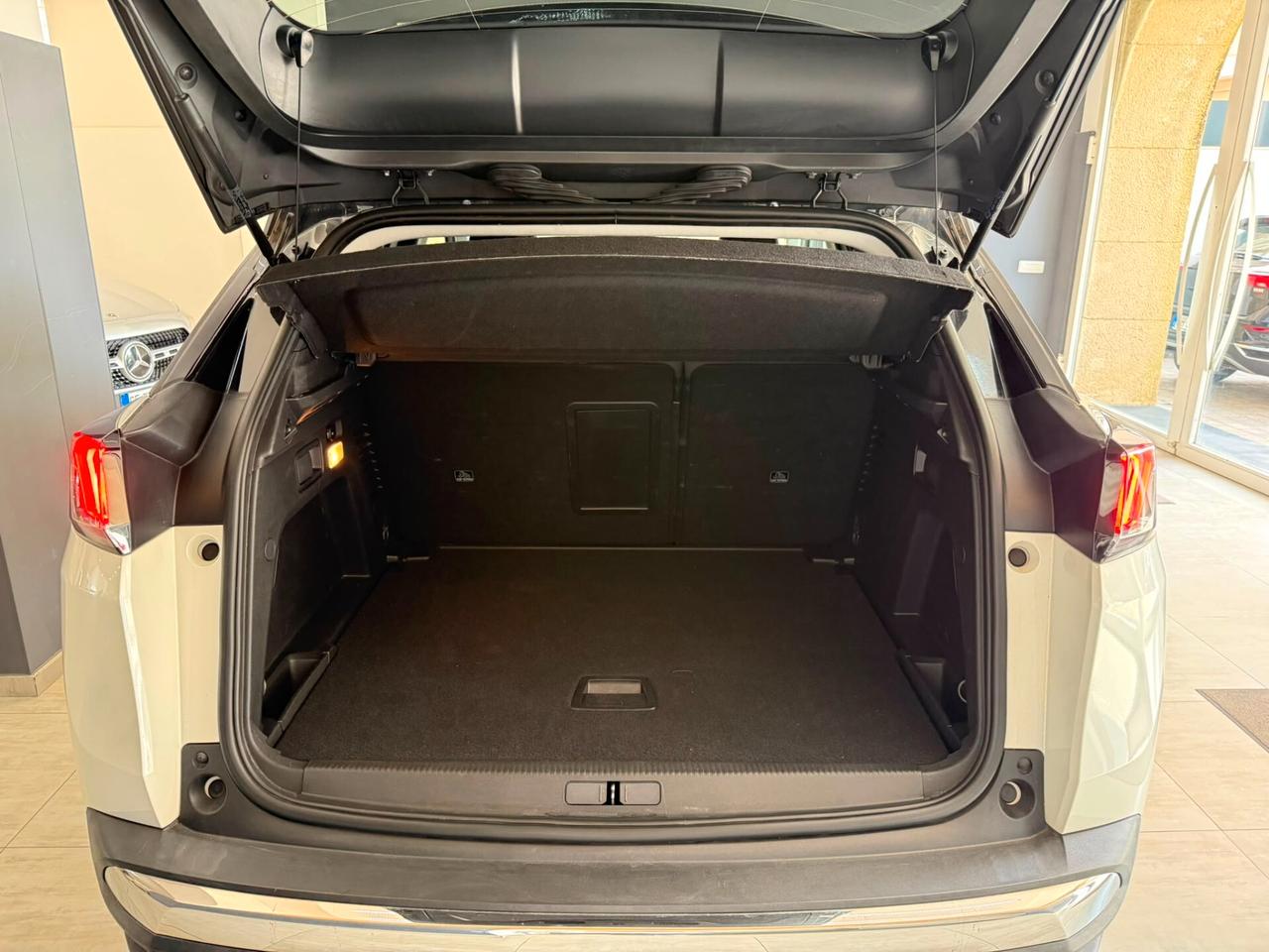 Peugeot 3008 BlueHDi 130 S&S Allure Pack