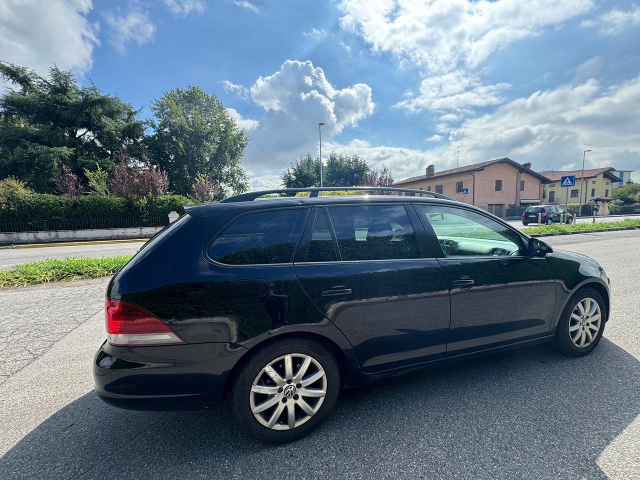 Volkswagen Golf Variant 1.6 TDI DPF Comf. BlueMotion Tech.