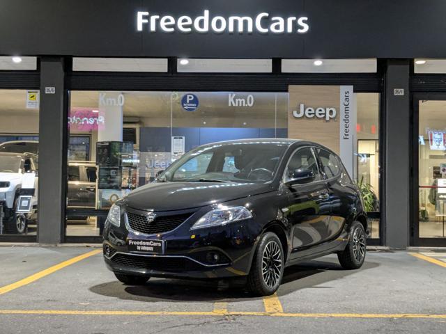 LANCIA Ypsilon 1.2 69 CV 5 porte Gold