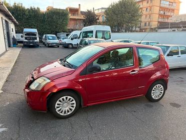 Citroen C2 1.1 Frizione nuova Carrozzeria da sistemare