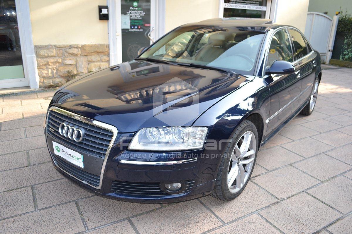 AUDI A8 4.2 V8 FSI quattro tiptronic