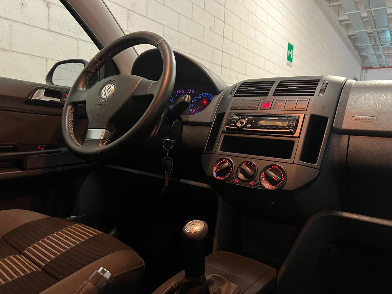 Volkswagen Polo 1.4/80CV 16V 5p. Comfortline