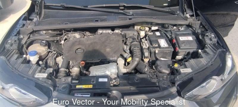 DS DS 3 Crossback BlueHDi 100 So Chic