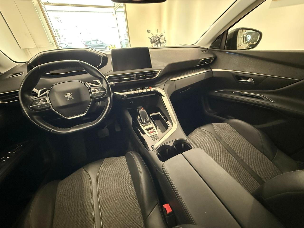 PEUGEOT 5008 1.5 130CV ALLURE CON SOLI 100.000 KM 7POSTI