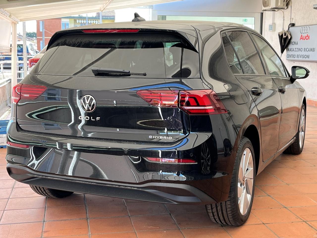 VOLKSWAGEN Golf VIII 2024 Golf 1.5 tsi ehybrid Edition Plus 204cv dsg