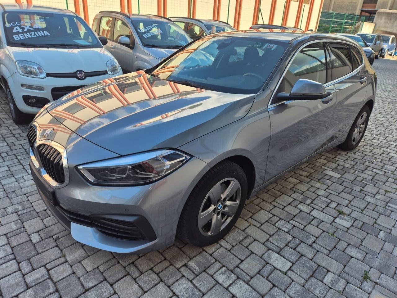 Bmw 116d 5p. CAMBIO AUTOMATICO OK NEOPATENTATI