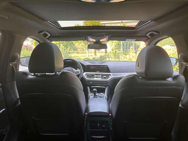 BMW 330 330d Touring 48V xdrive Msport auto