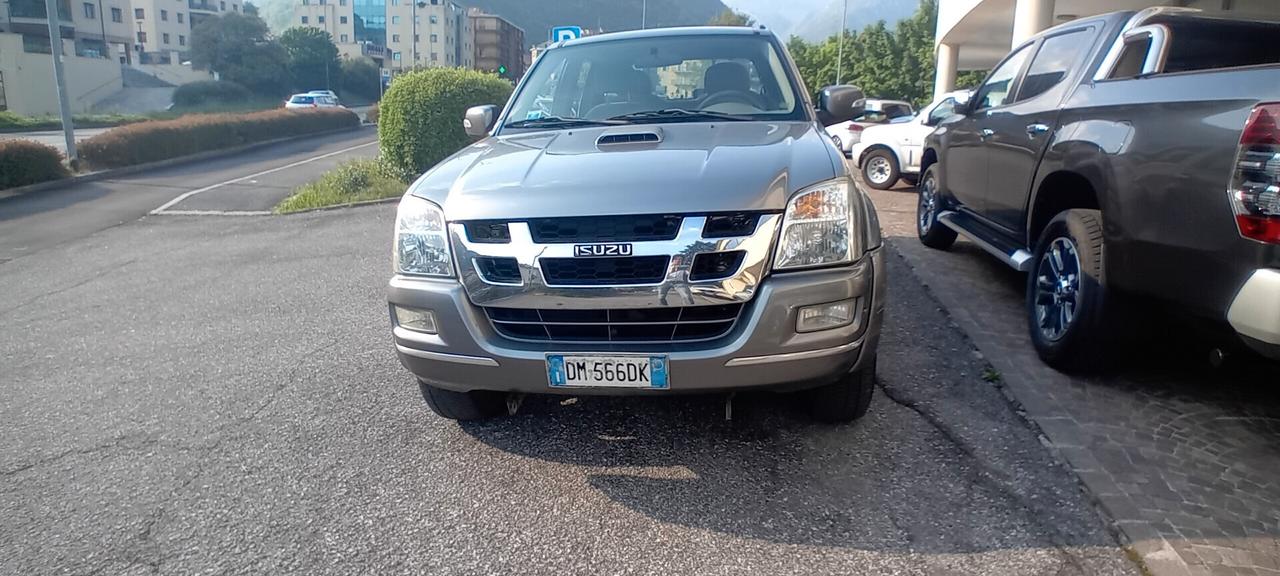 Isuzu D-Max 3.0 TD cat Crew Cab 4WD Pick-up L EU4