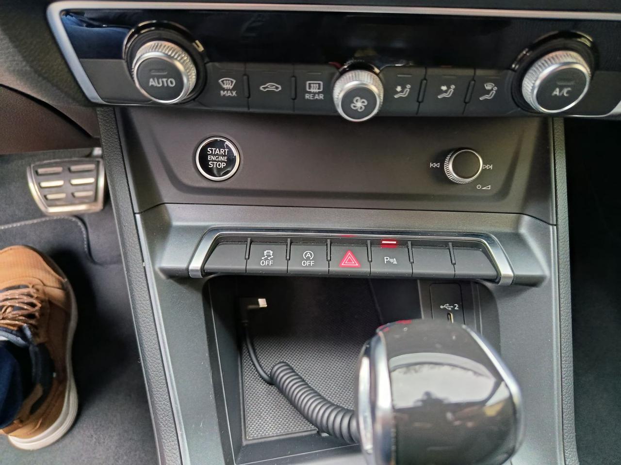 Audi Q3 S Line 2.0 35 TDI #8385