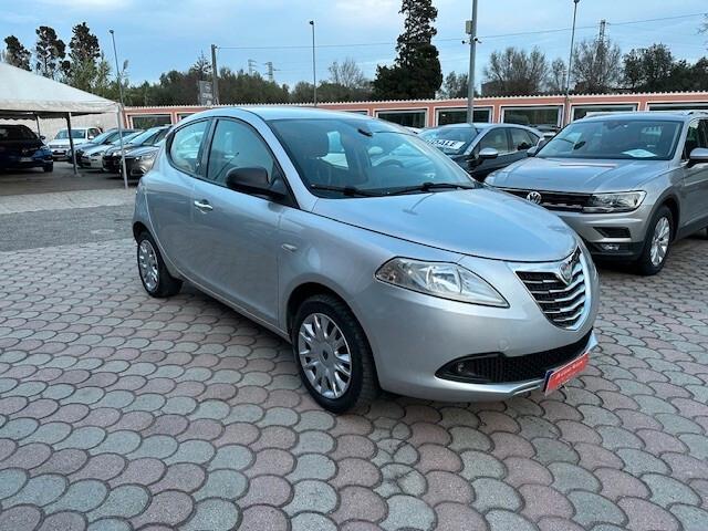 Lancia Ypsilon 1.3 M.J 95CV 5 porte Silver - 2013