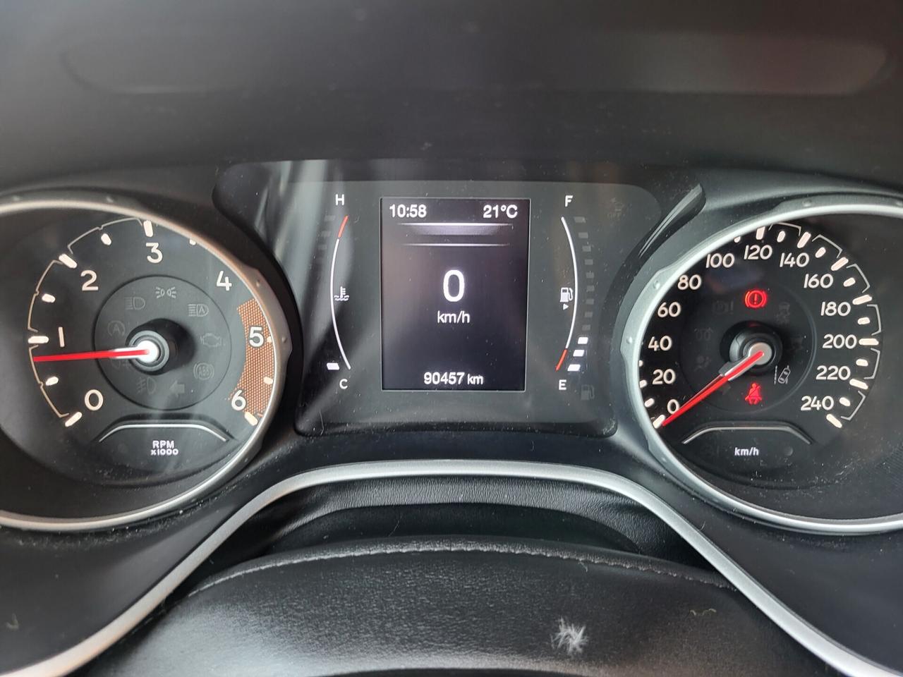 Jeep Compass 1.6 Multijet II 2WD Longitude + gancio traino