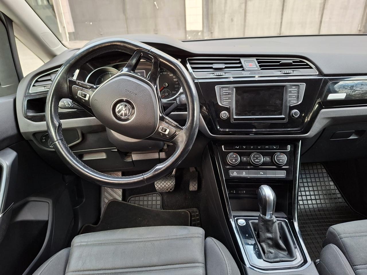 Volkswagen Touran 2.0 TDI 150 CV SCR DSG Highline BlueMotion Technology