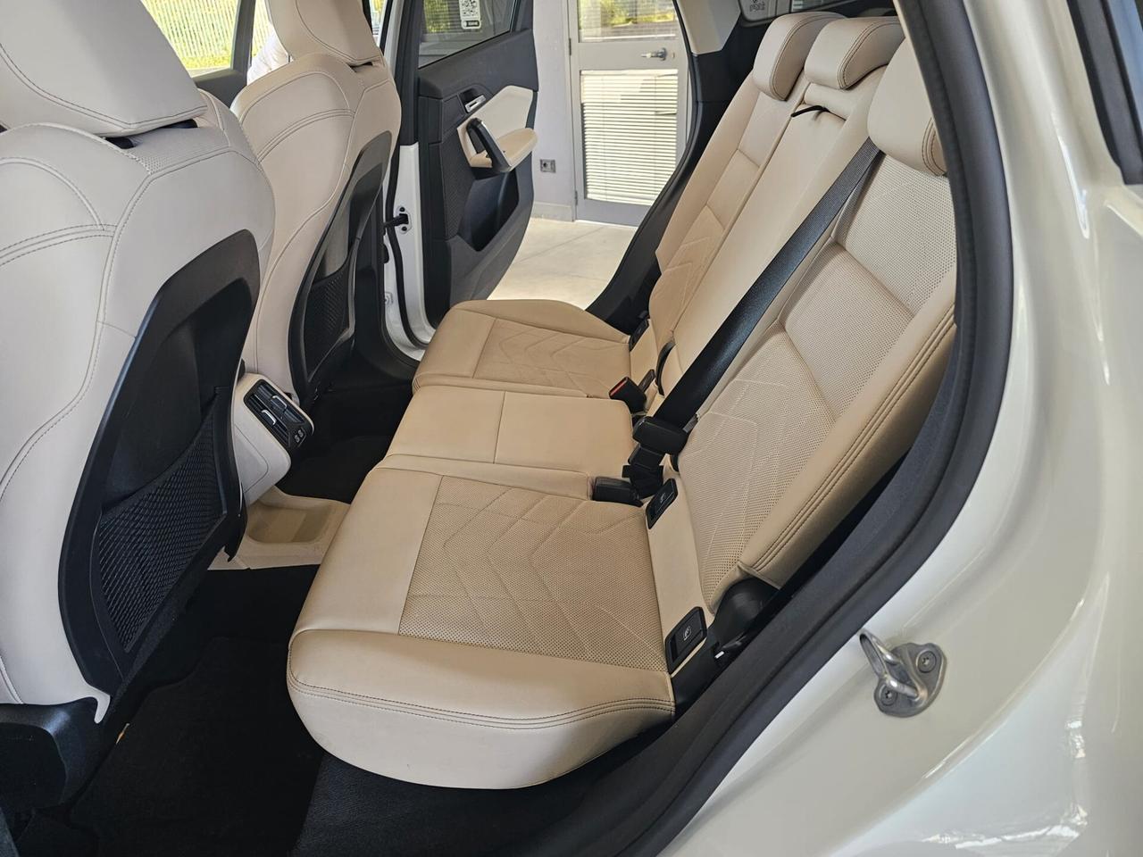 BMW X1 S DRIVE 18D X LINE 06/2024