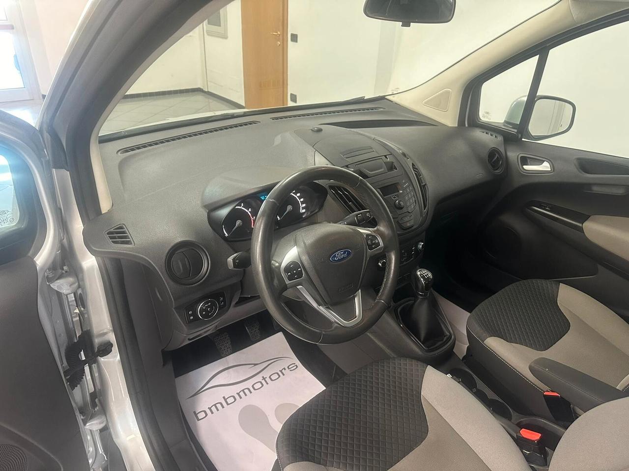 Ford Tourneo Courier 1.0 EcoBoost 100 CV Titanium