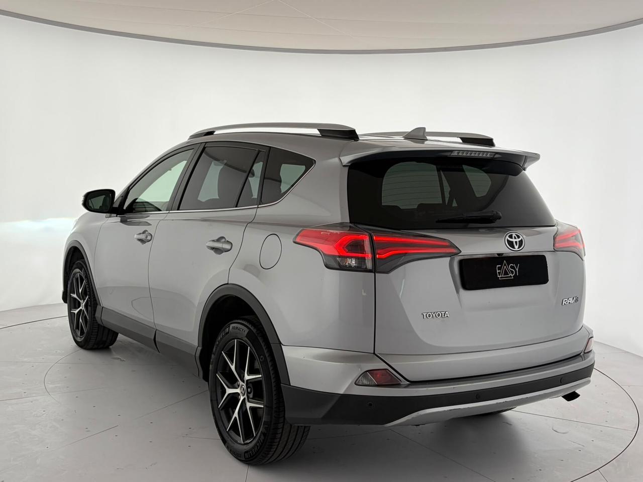 Toyota RAV4 2.0 D-4D 2WD Style