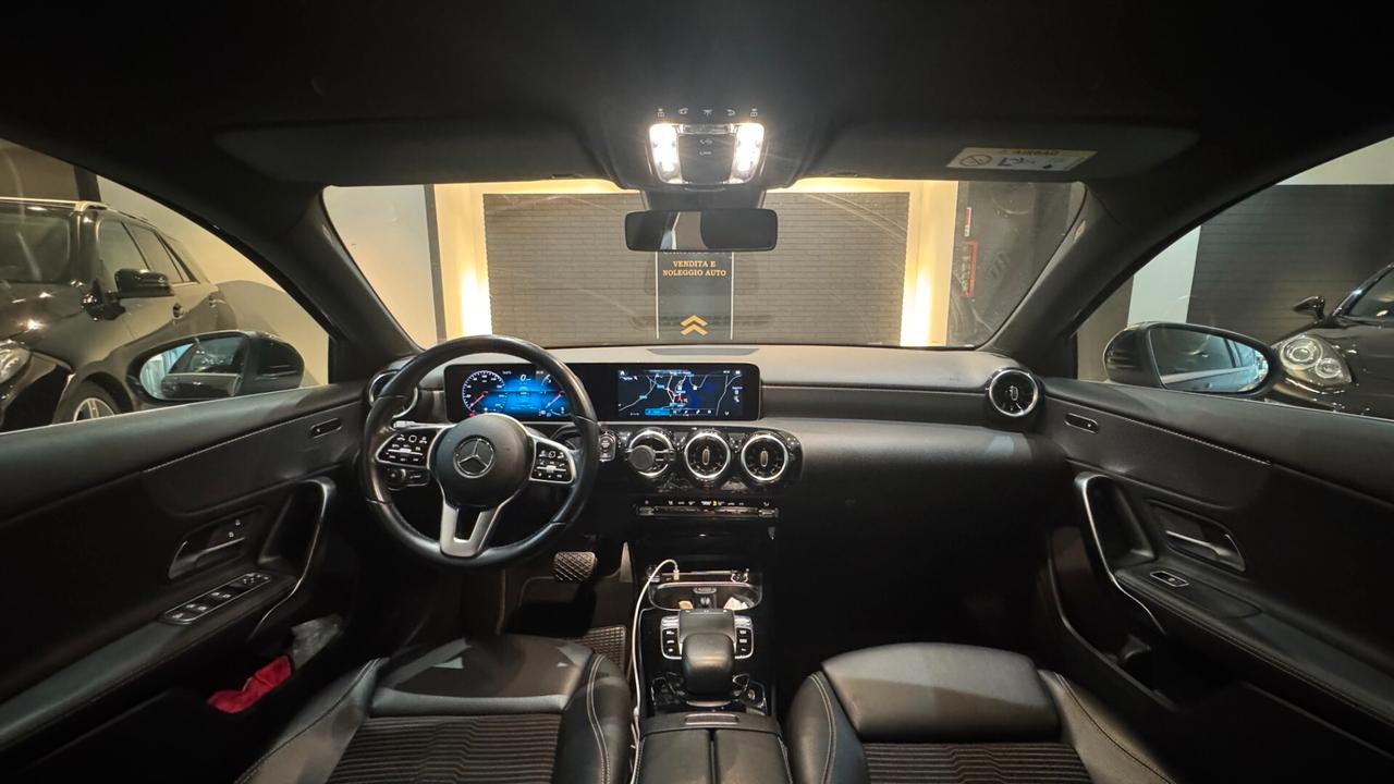 MERCEDES CLASSE A 180 D 116CV - 2019