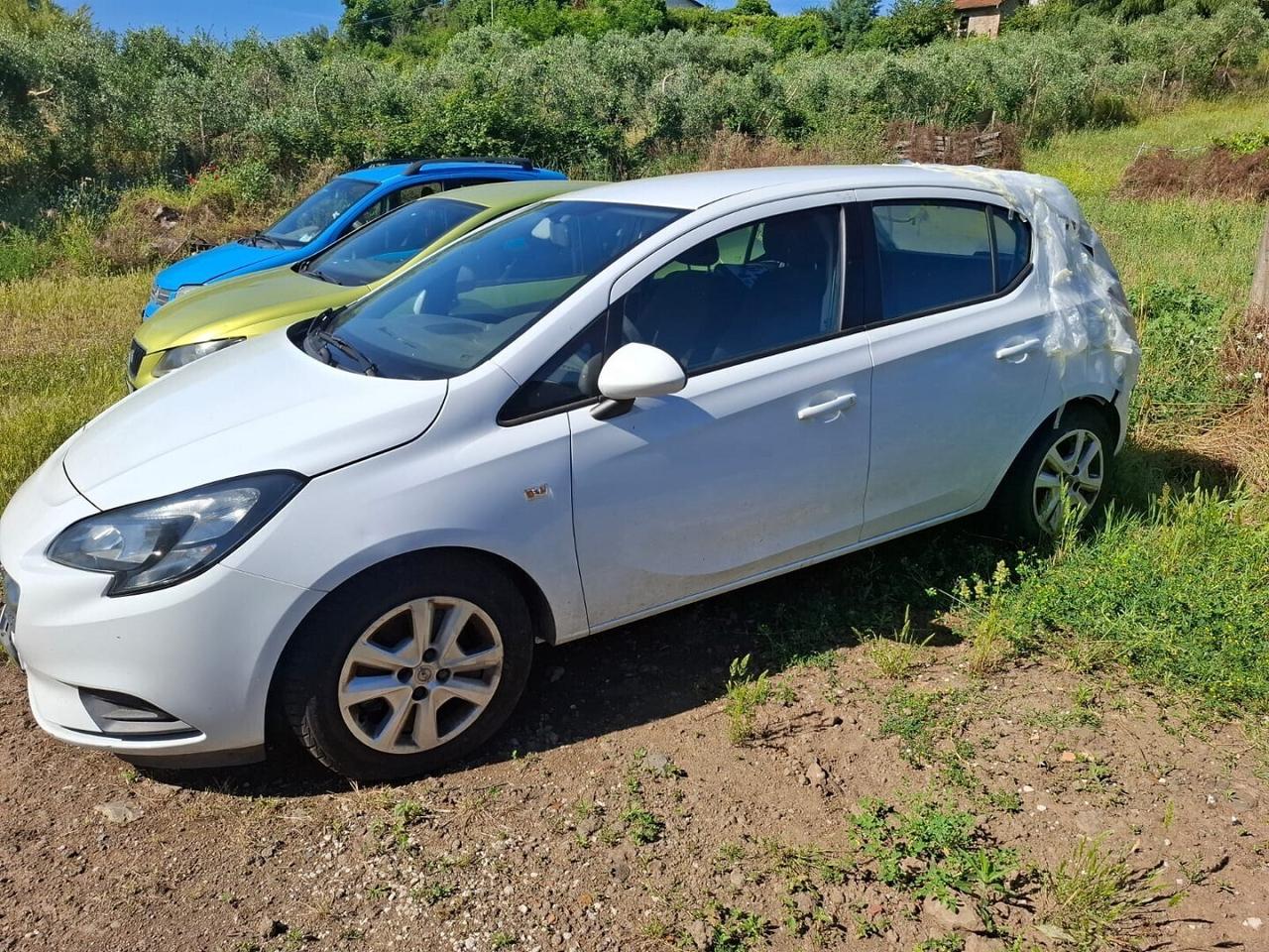 OPEL CORSA E CDTI COSMO INCIDENTATA MARCIANTE