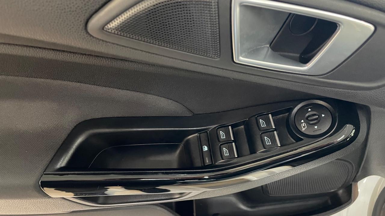 Ford Fiesta 1.5 TDCi 75CV 5 porte Titanium