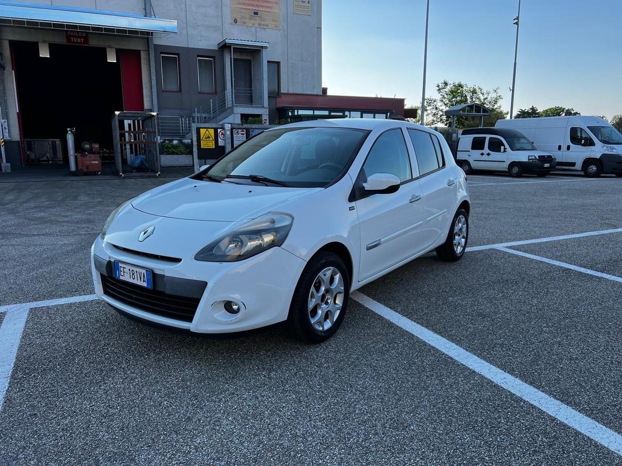 Renault Clio 1.2 16V 5 porte Yahoo!