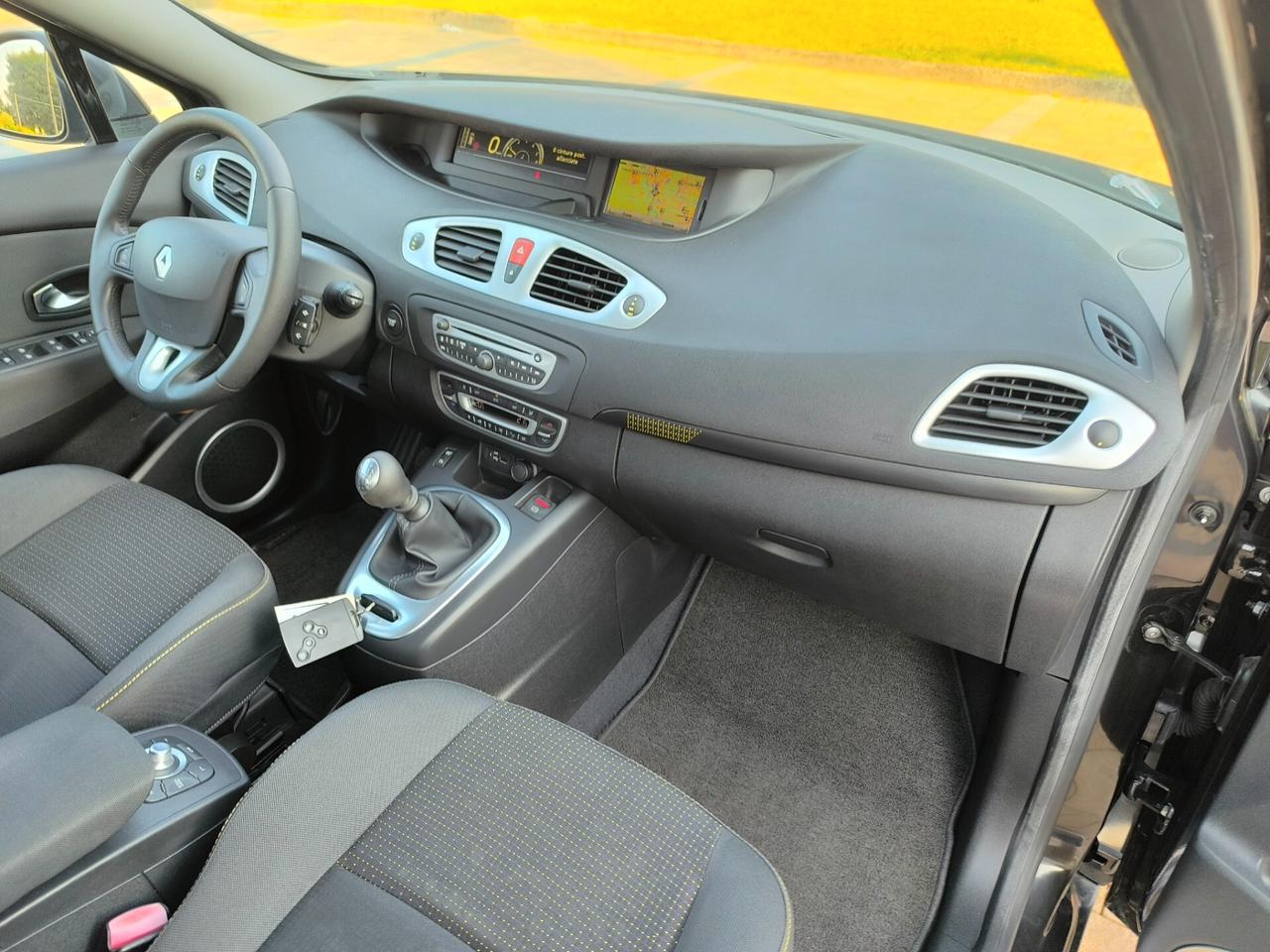Renault Scenic Scénic X-Mod 1.5 dCi 110CV Luxe