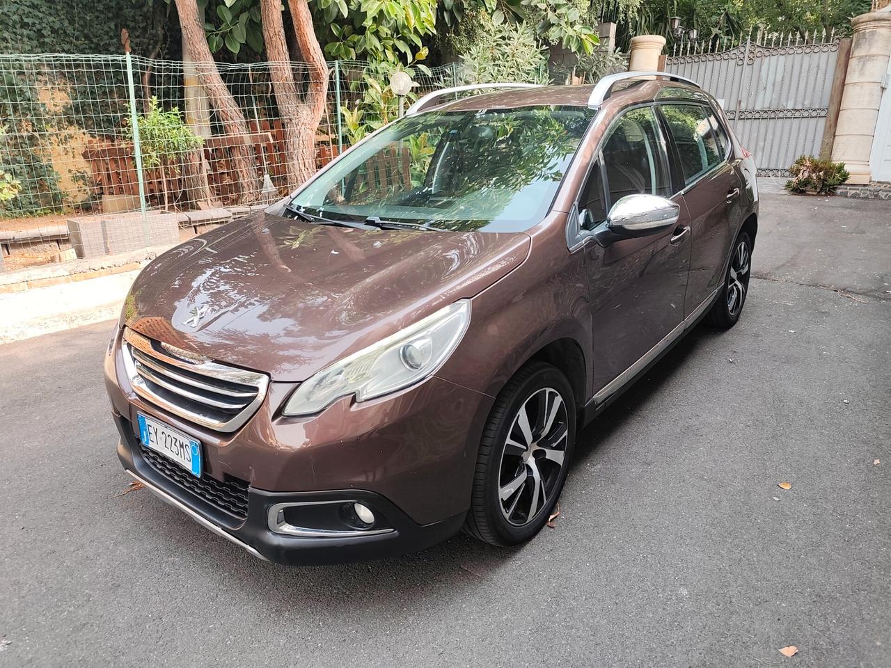 Peugeot 2008 1.6 e-HDi 92 CV Allure leggi